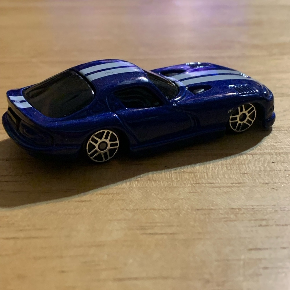 Maisto 1996 Dodge Viper GTS
